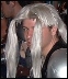 Des cosplayers avant la Mini-Masquerade, avec un Sephiroth (FF7) en avant-plan